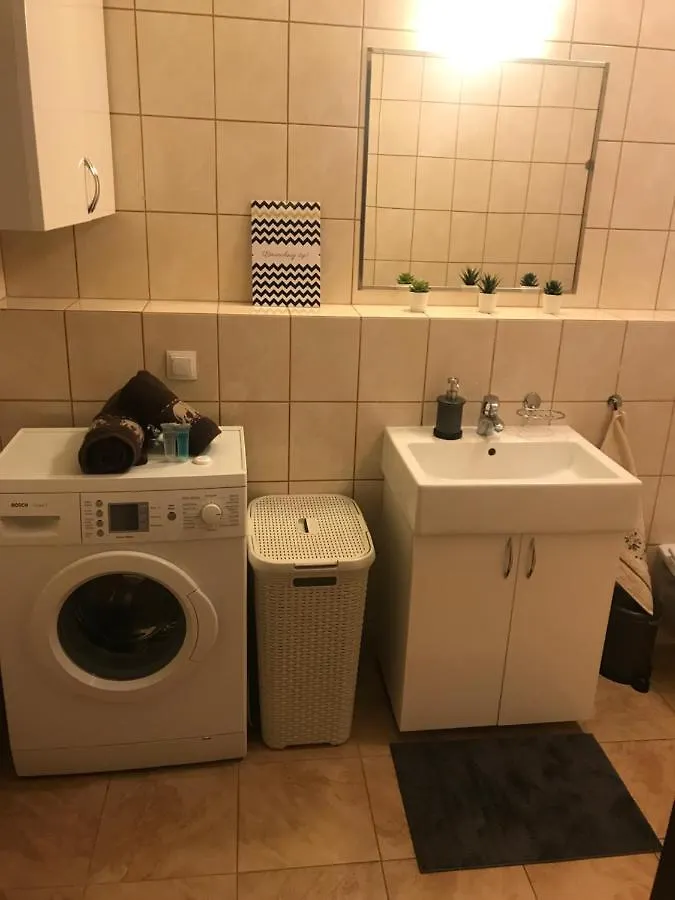 Apartmán Warszawa, 2 Pokoje, Balkon, Blisko Centrum Onkologii, Novum, Wifi